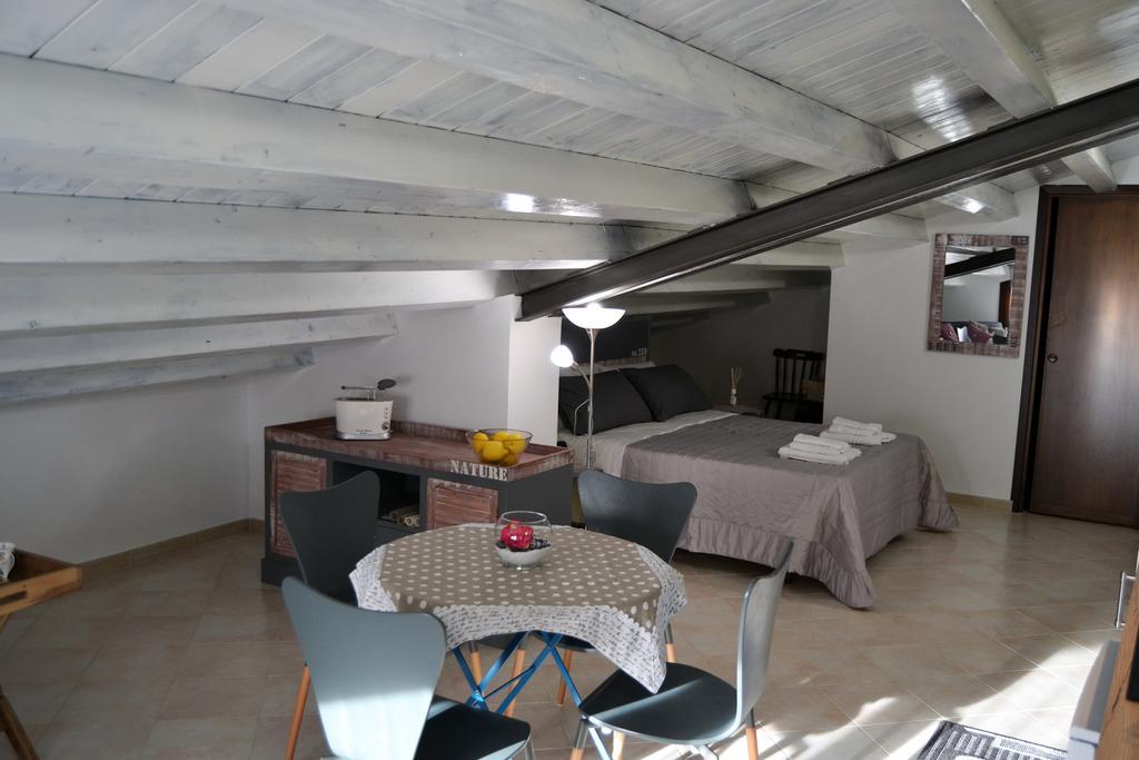 Appartamento Delle Pergole ปาแลร์โม ภายนอก รูปภาพ